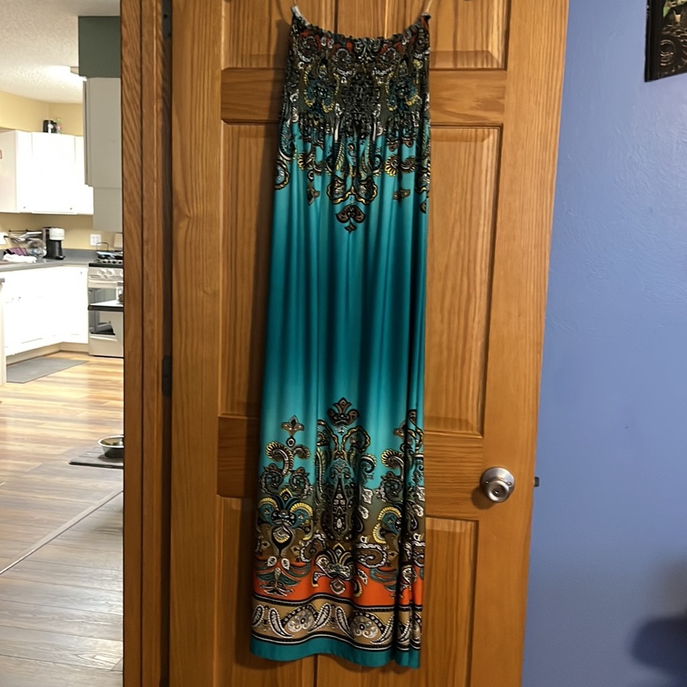 Beautiful strapless maxi dress